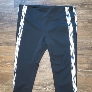 Gap fit black Capri leggings
